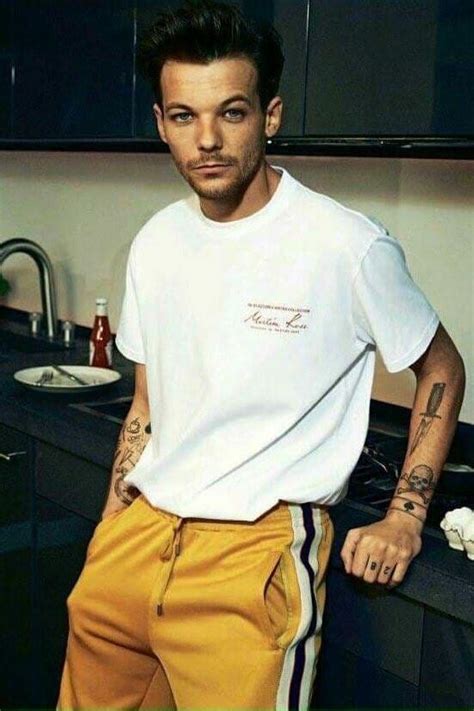 louis tomlinson gucci|is louis tomlinson still a member.